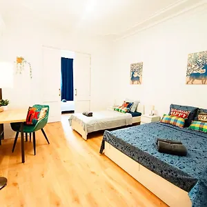 https://by-born-gothic-rooms.topbarcelonahotels.com
